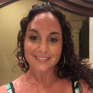 Meet your Posher, Daniela